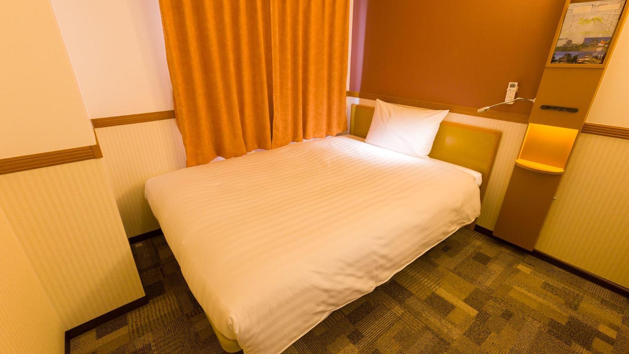 Toyoko Inn Toyohashi Eki Higashi Guchi Habitación foto