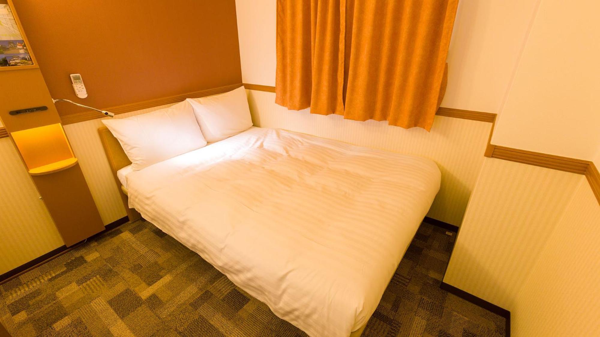 Toyoko Inn Toyohashi Eki Higashi Guchi Habitación foto
